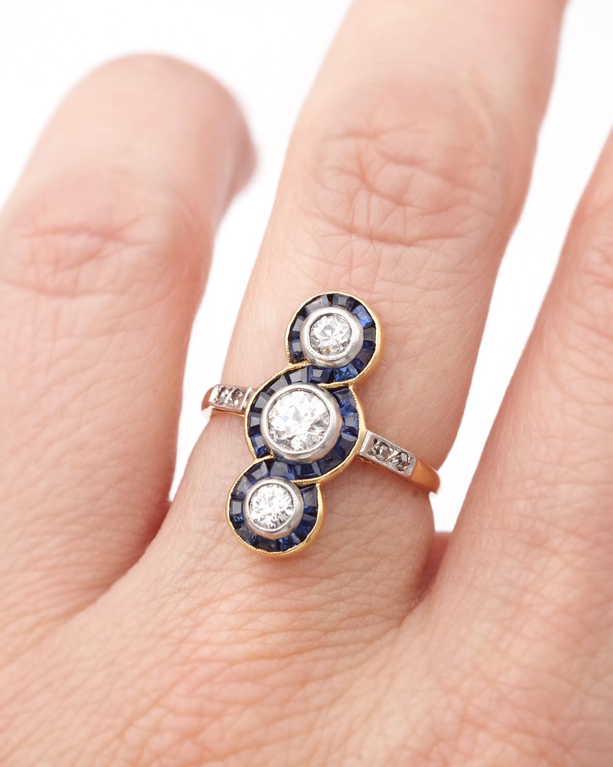 Bague marquise art deco en or saphir et diamants