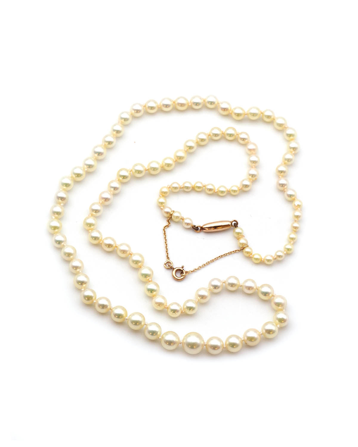 Cultured pearl necklace