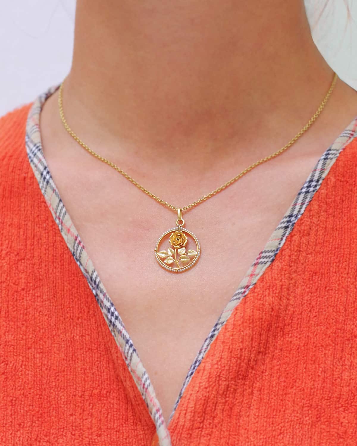 Antique flower pearl pendant 