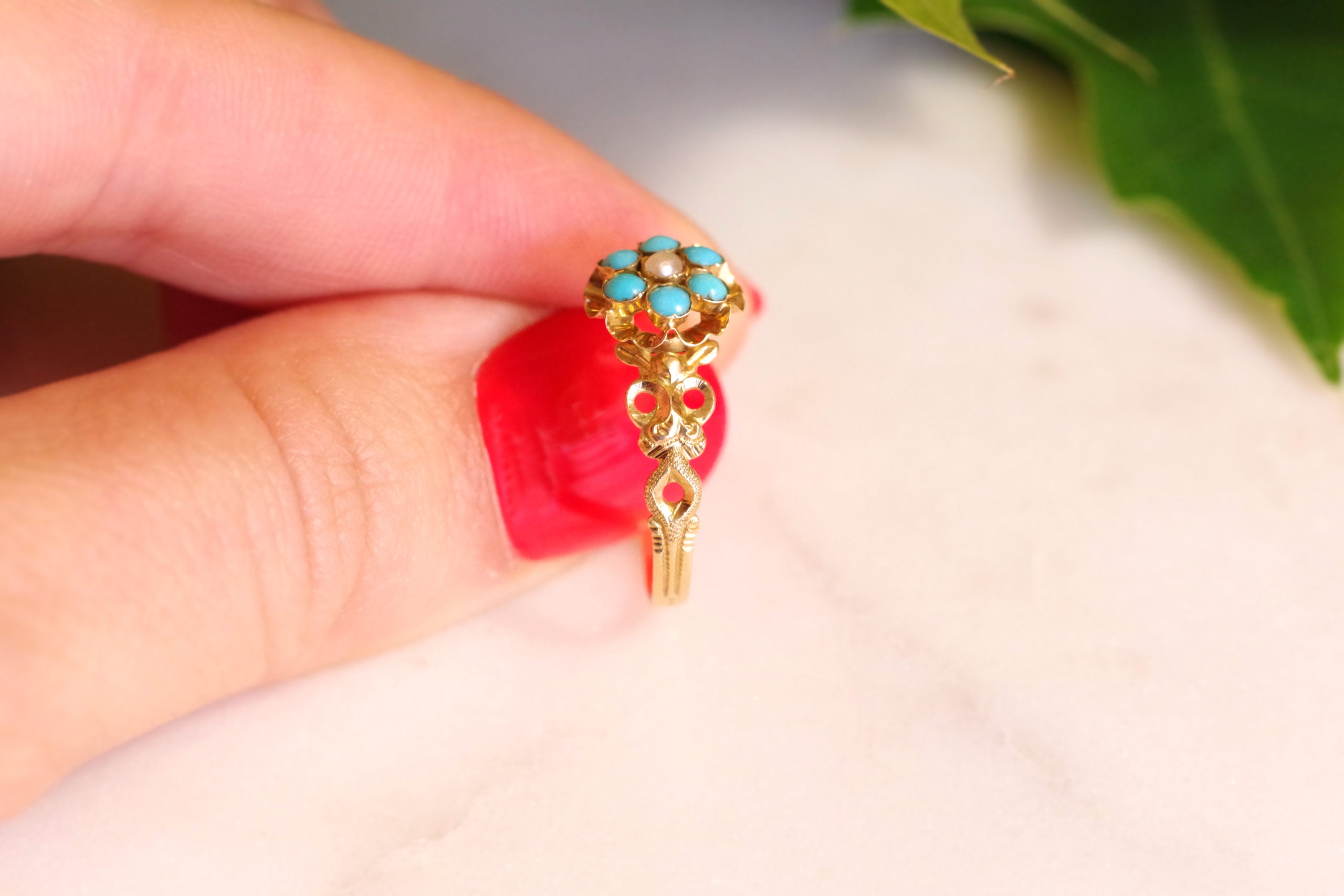 Turquoise ring in 18k gold