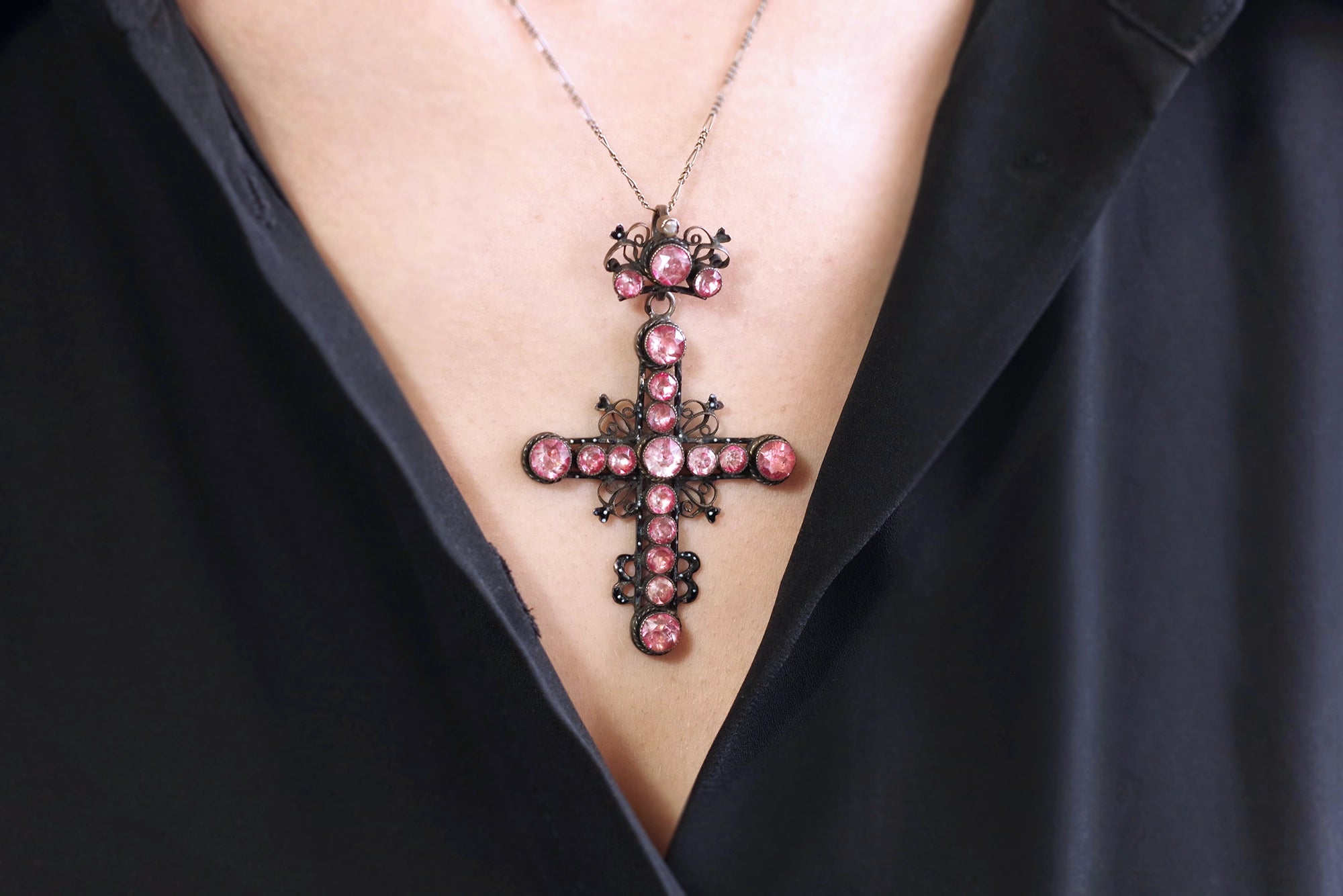 paste silver victorian cross