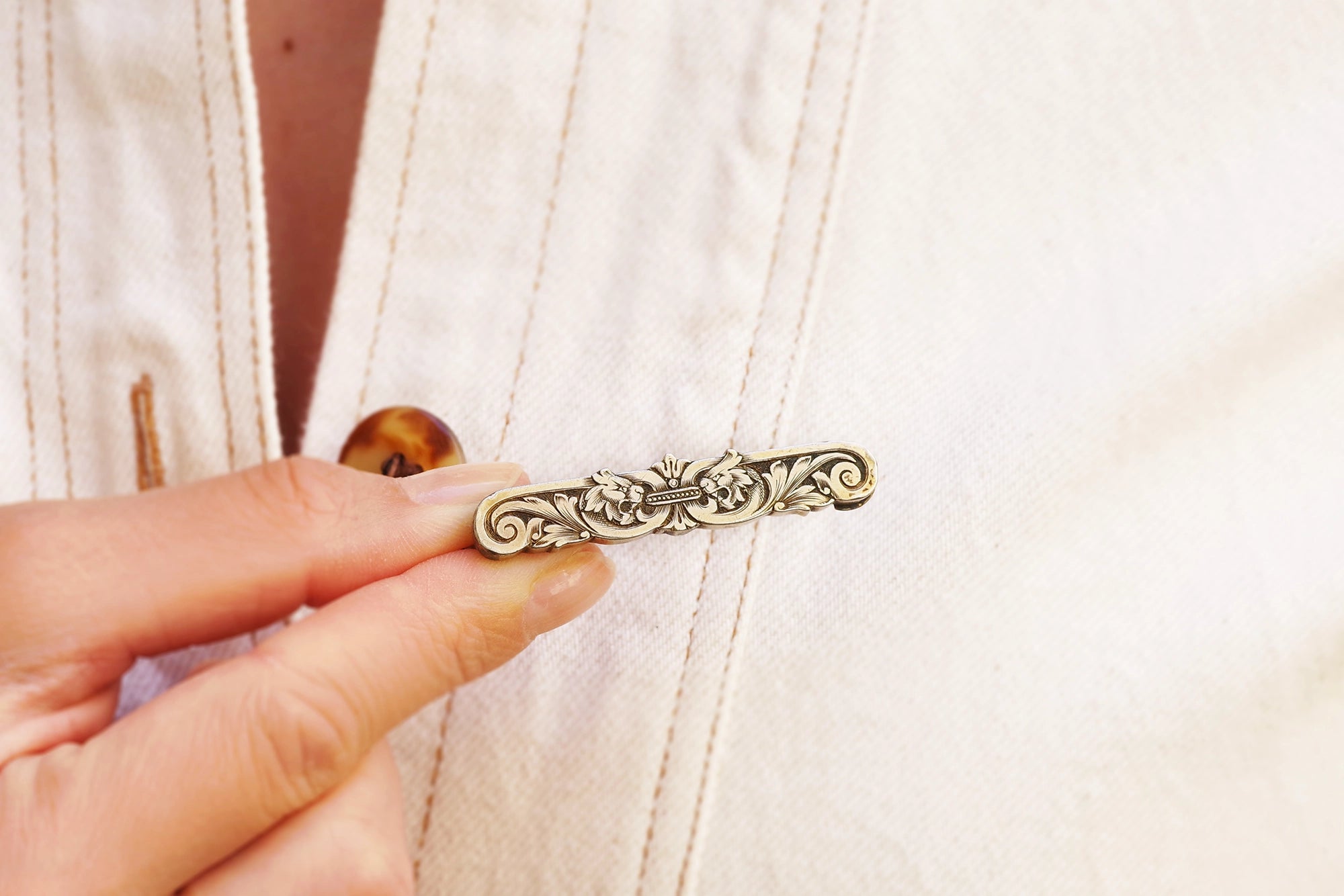 chimaras bar brooch in silver