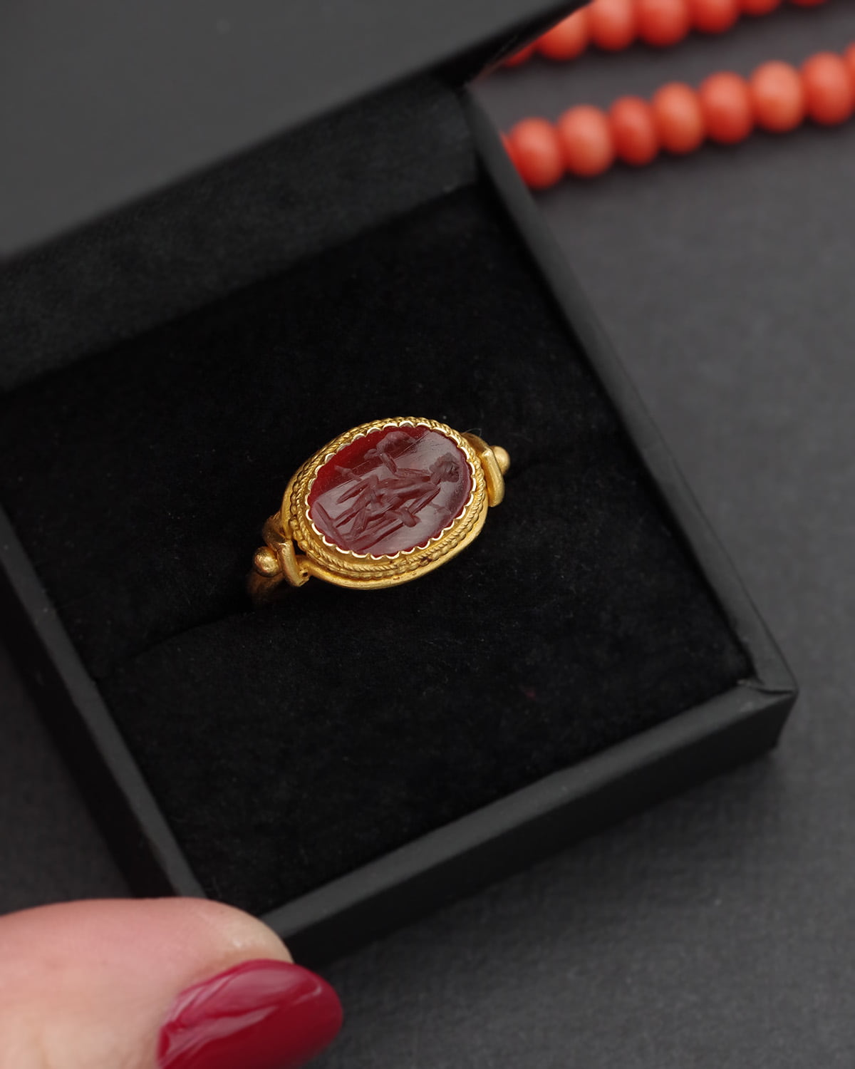 bague intaille en or