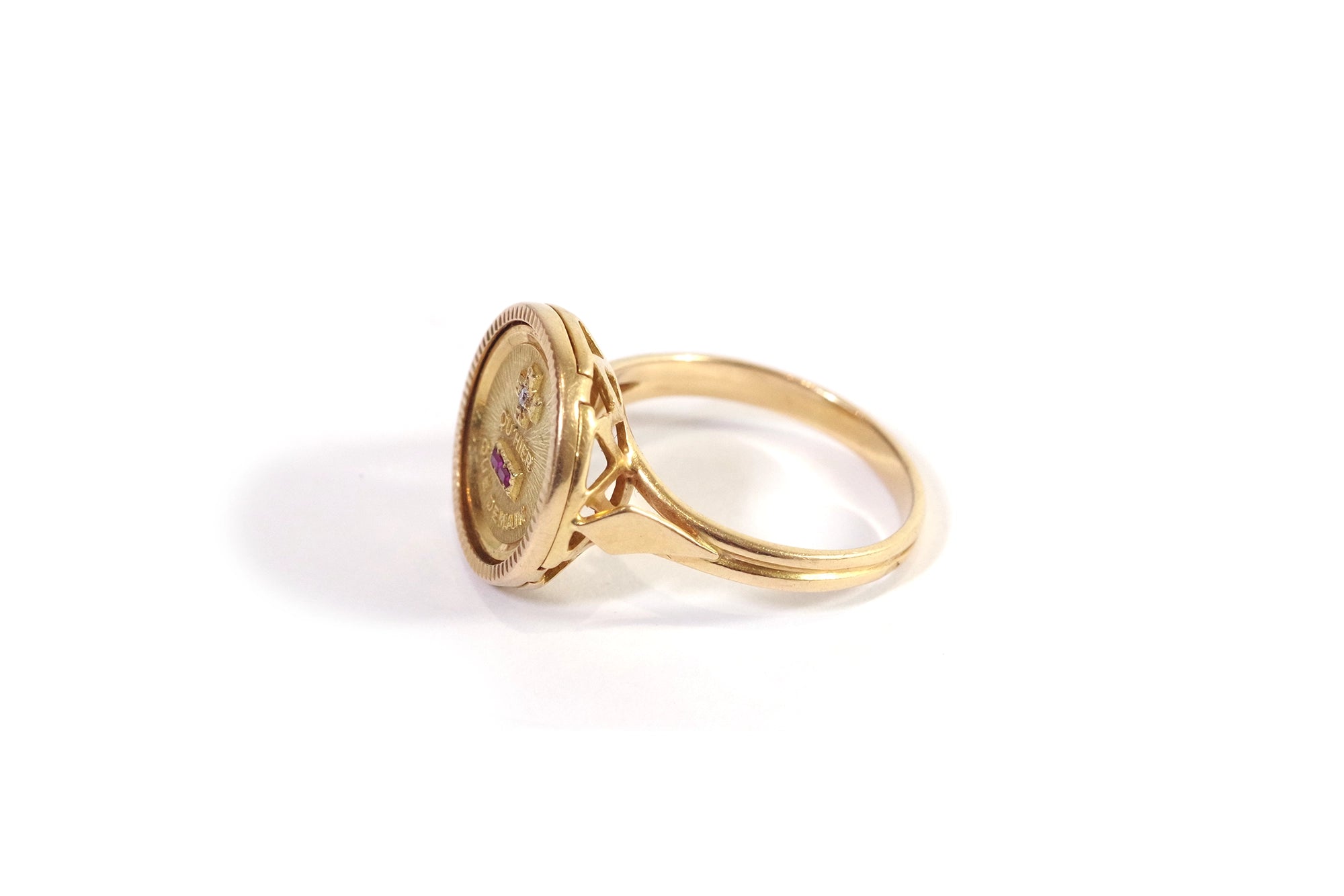 Augis ring in gold