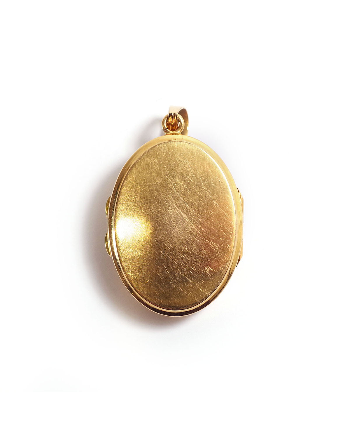 Pendentif medaillon fleur en or