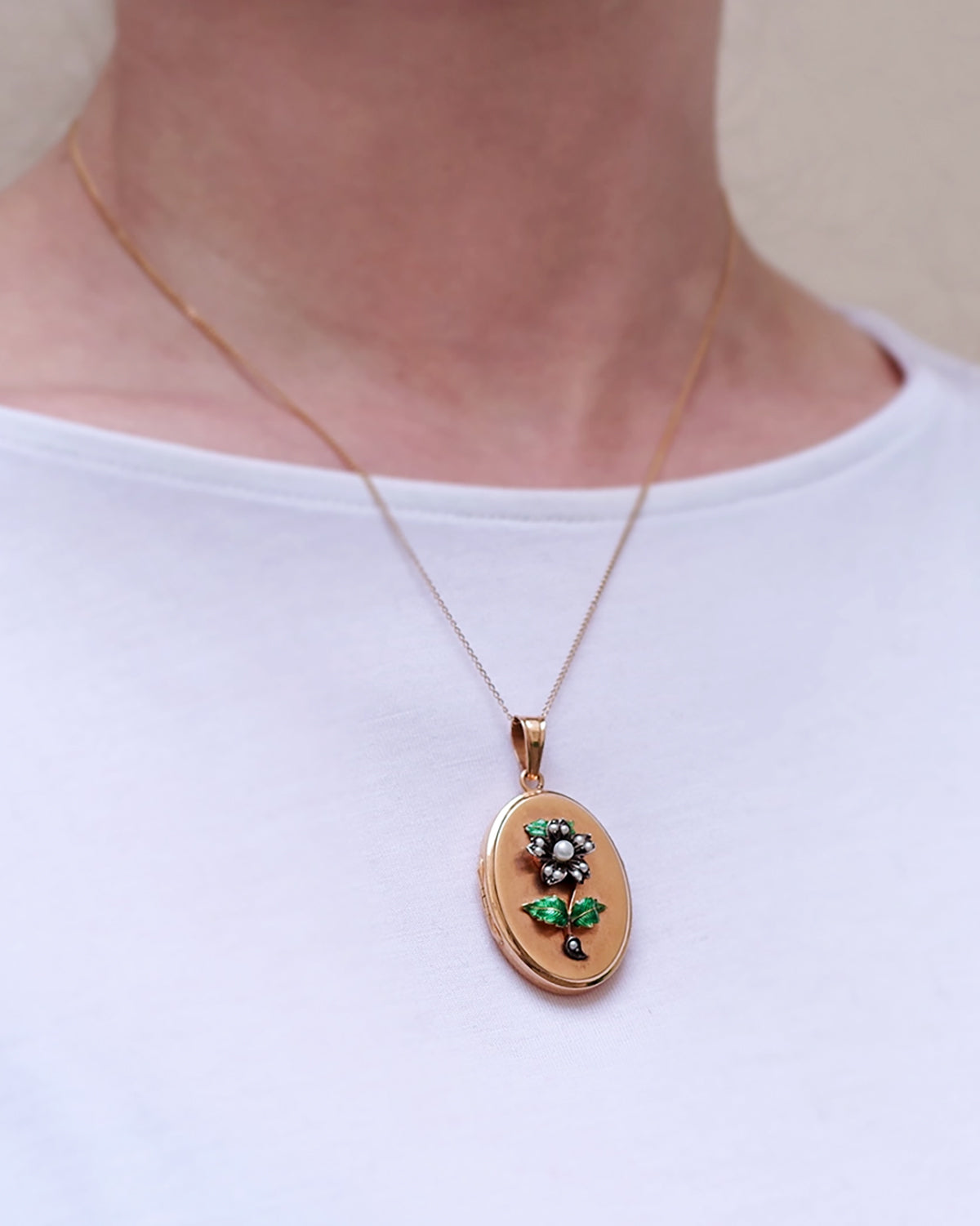 Victorian flower enamel pendant