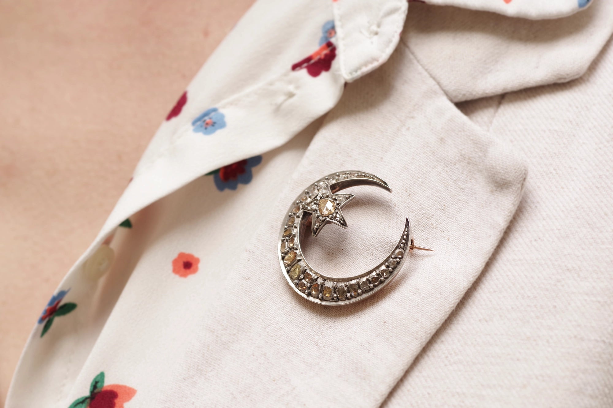 Halley's comet moon brooch