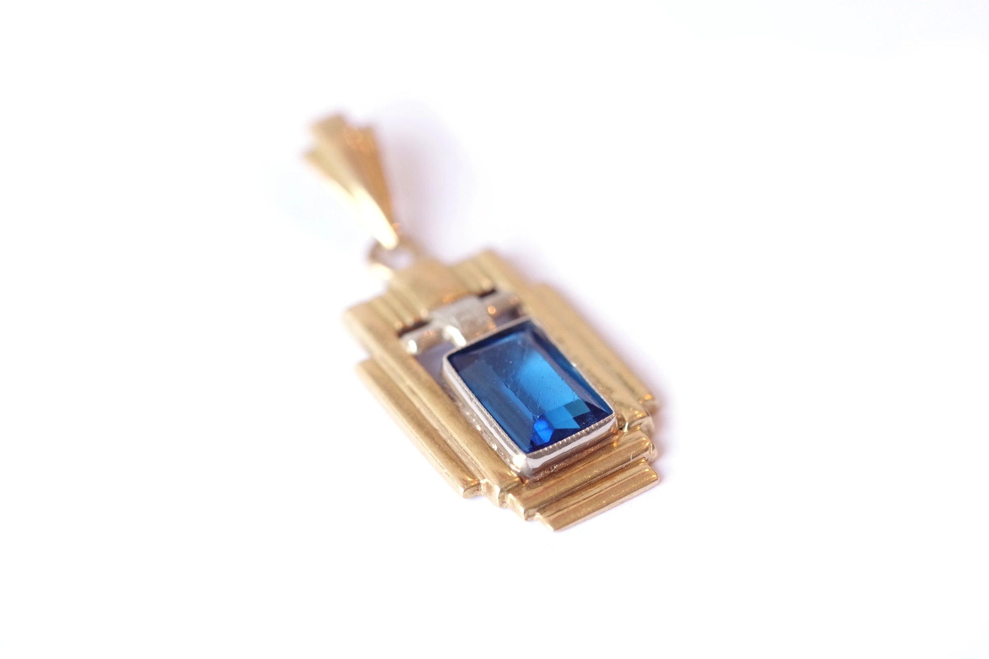 art deco blue spinel pendant