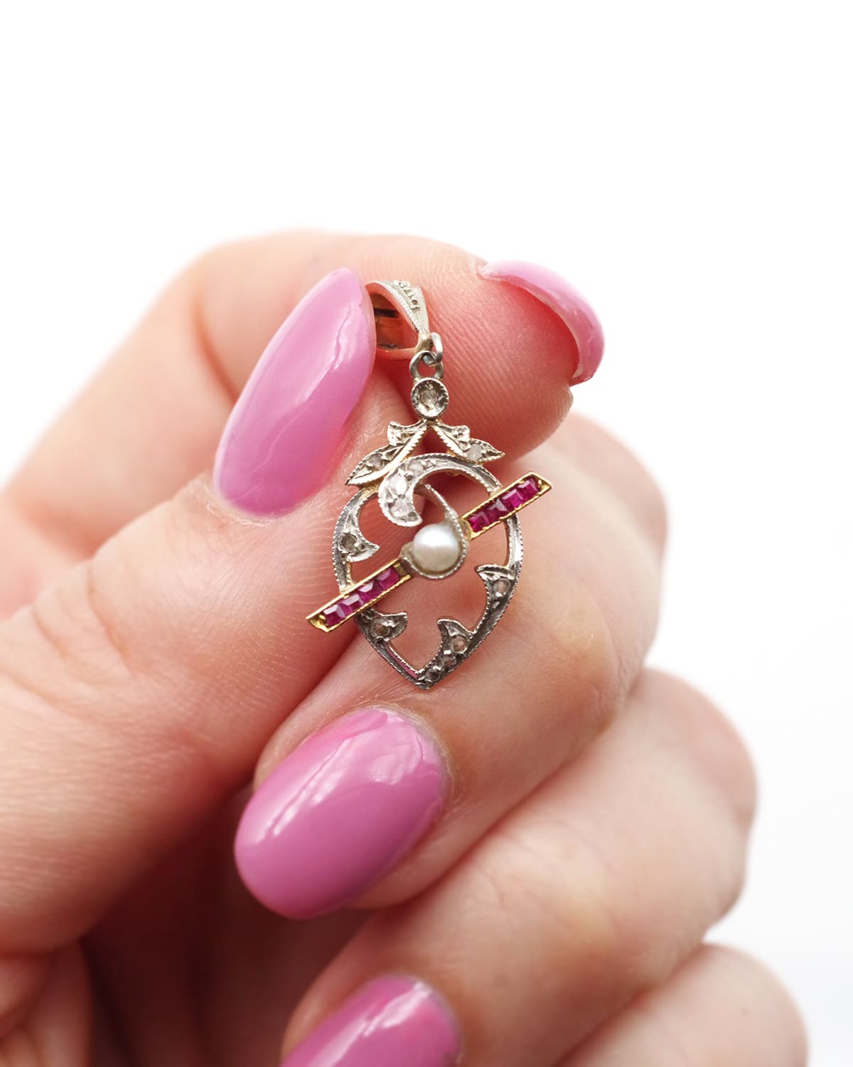 Pendentif ancien Belle Epoque rubis