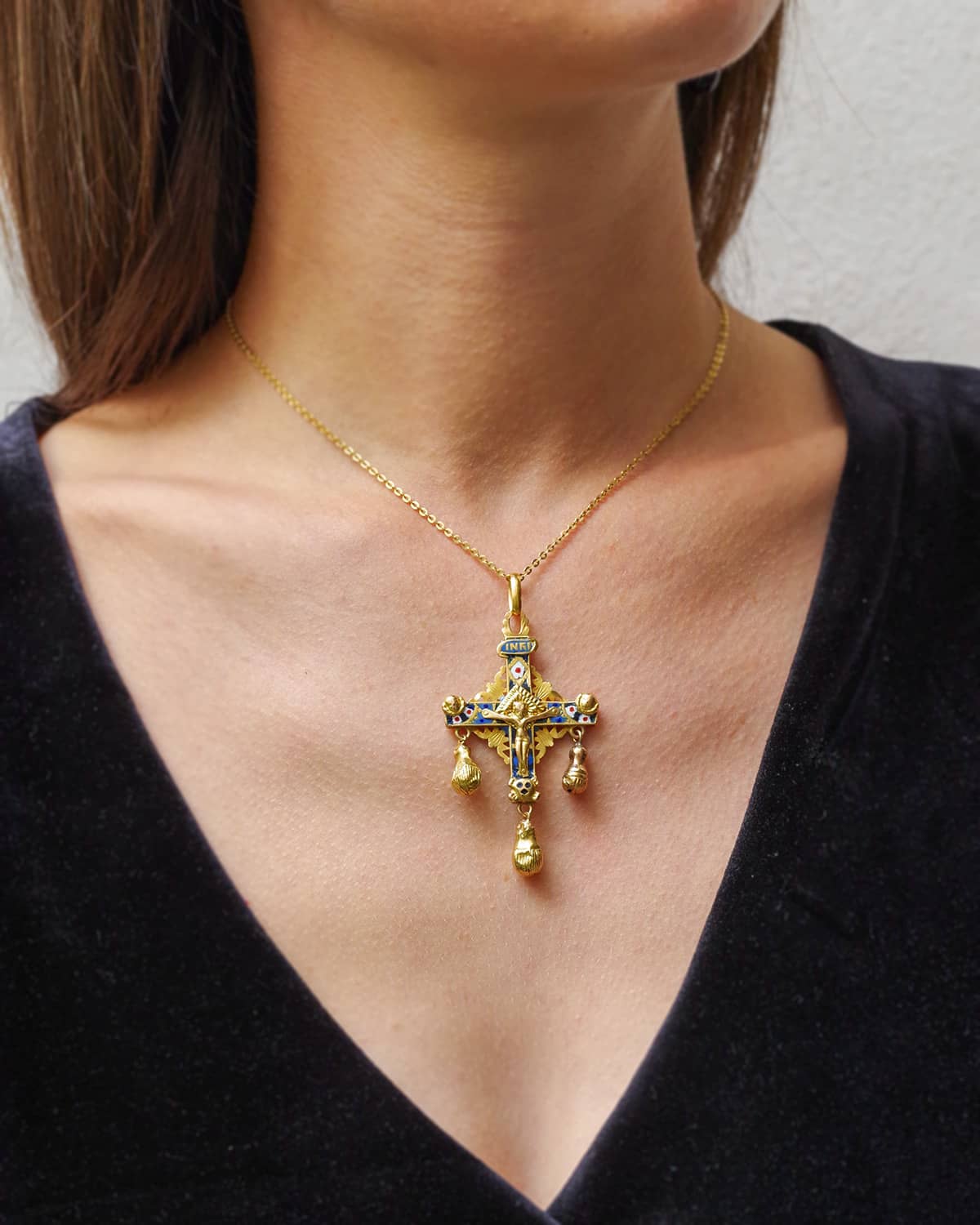 Pendentif croix regional en or