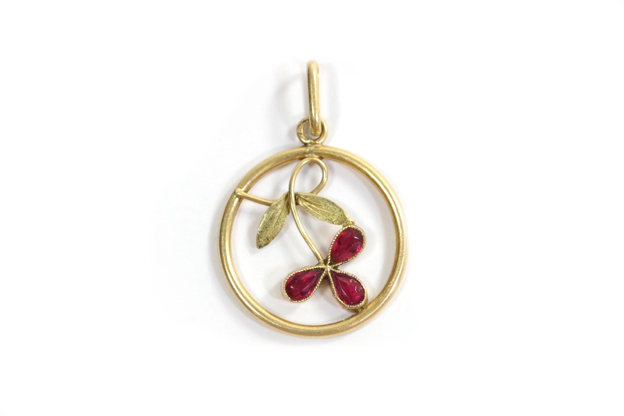 garnet clover gold pendant