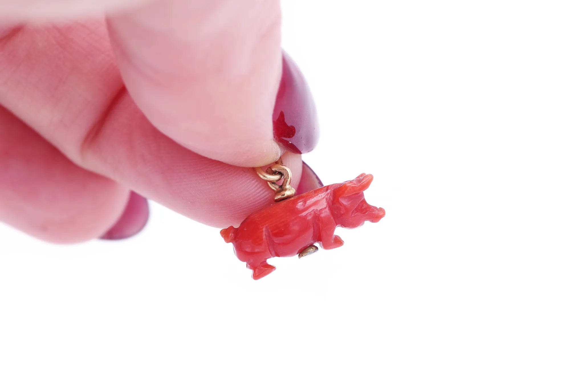 Pendentif corail cochon en or