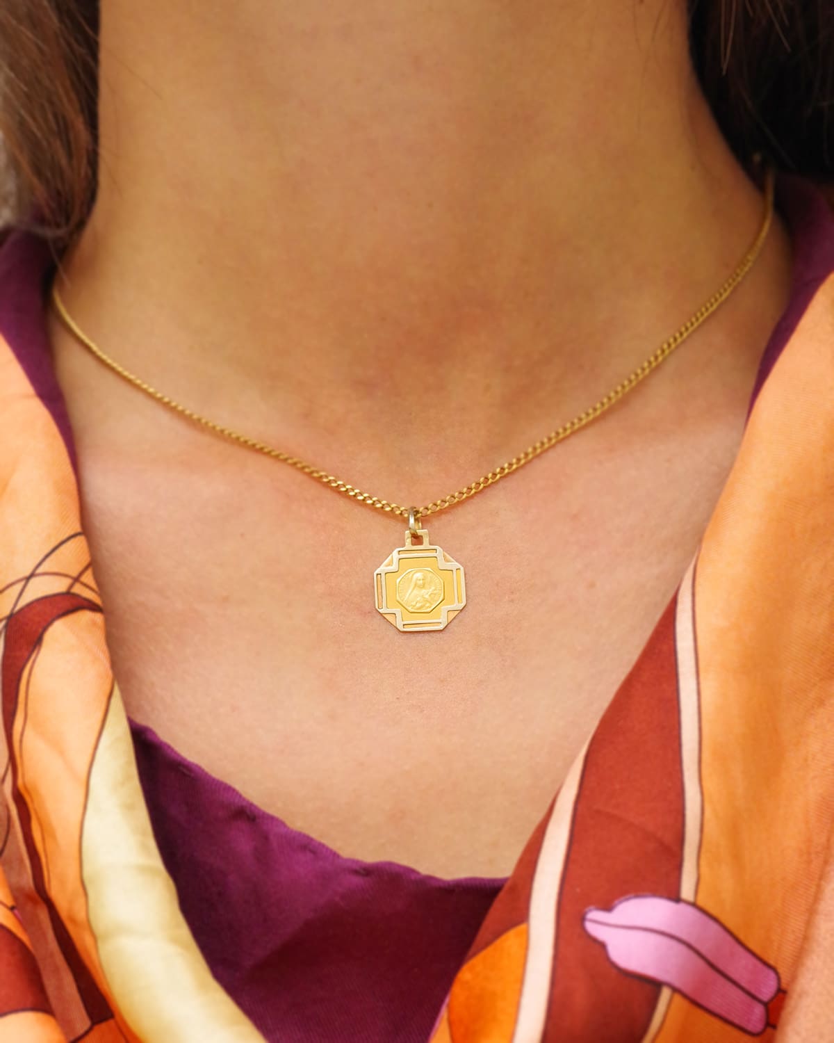 Retro religious pendant