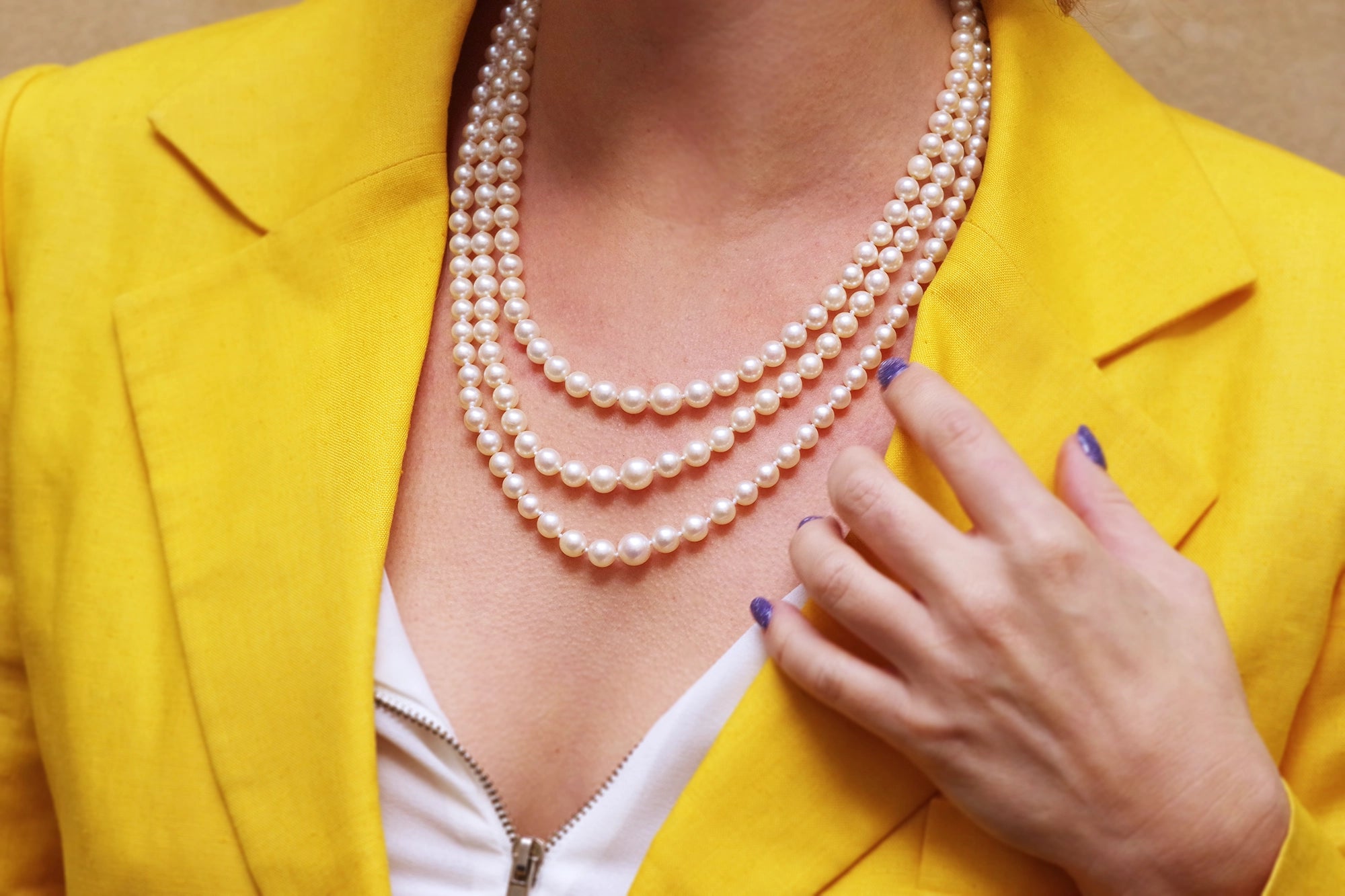 pearls necklace with a diamond clasp