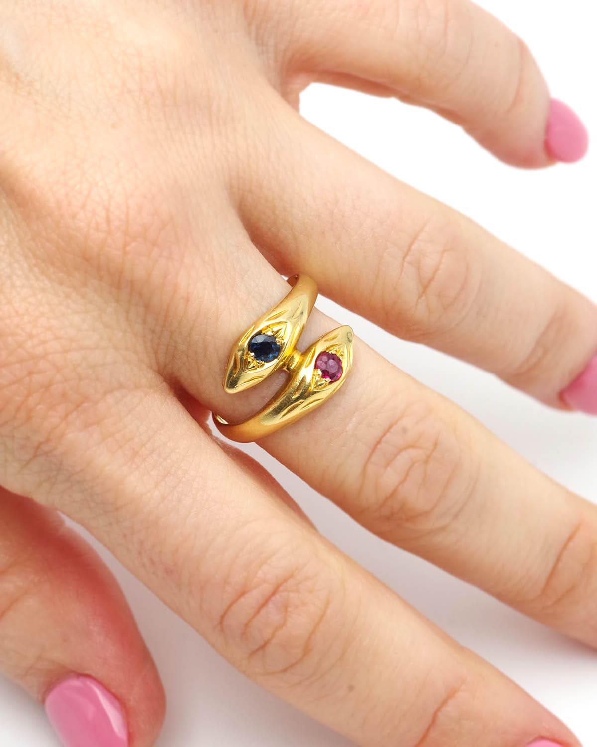 Snake sapphire and rubis ring