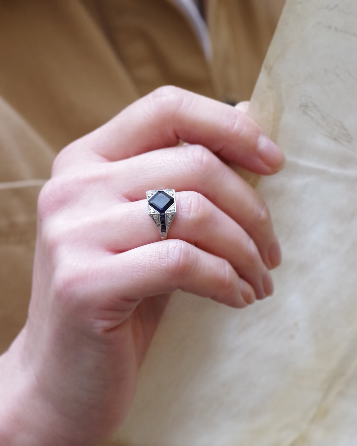 Bague saphir et diamants Art Deco