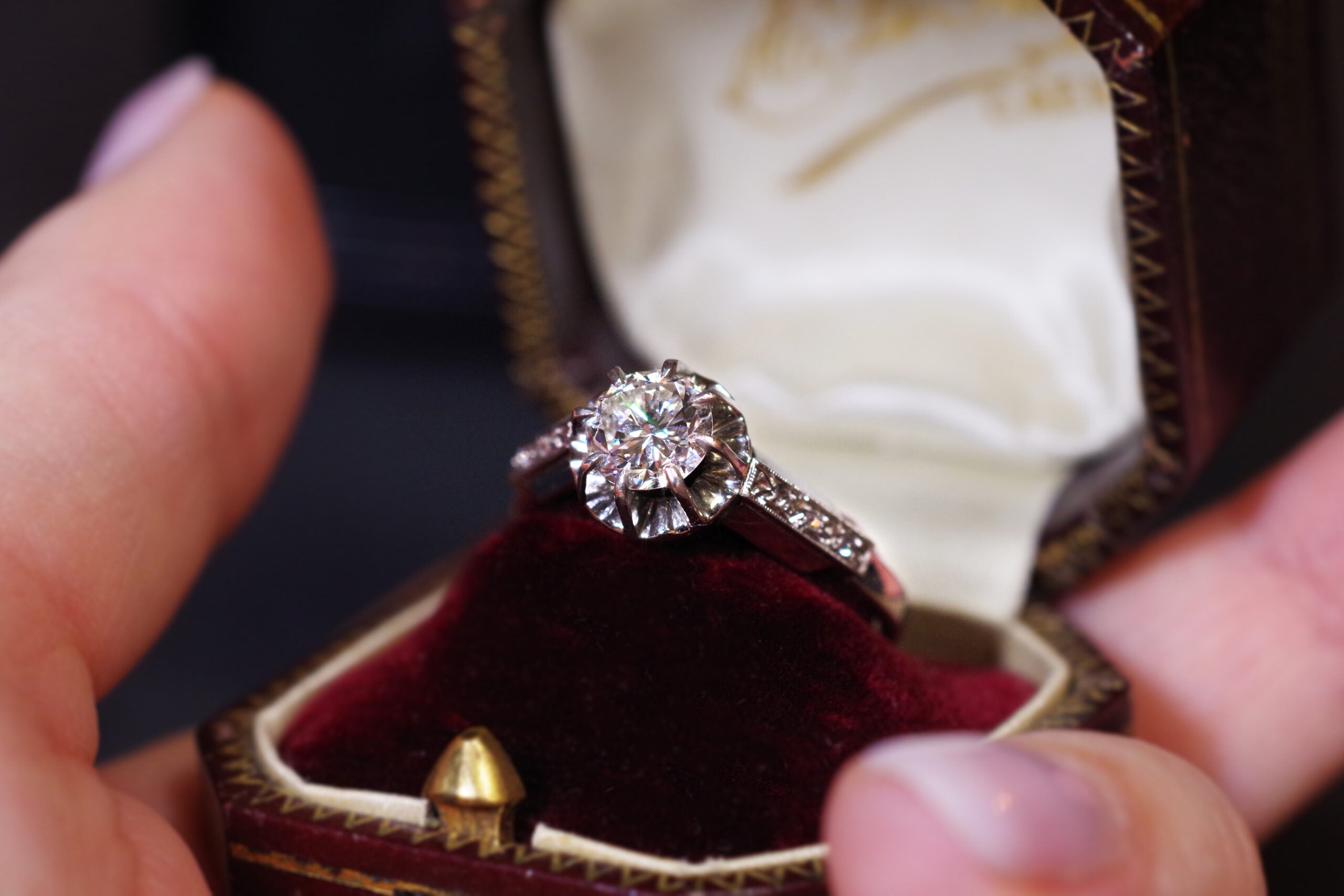 bague de fiançailles diamant en platine