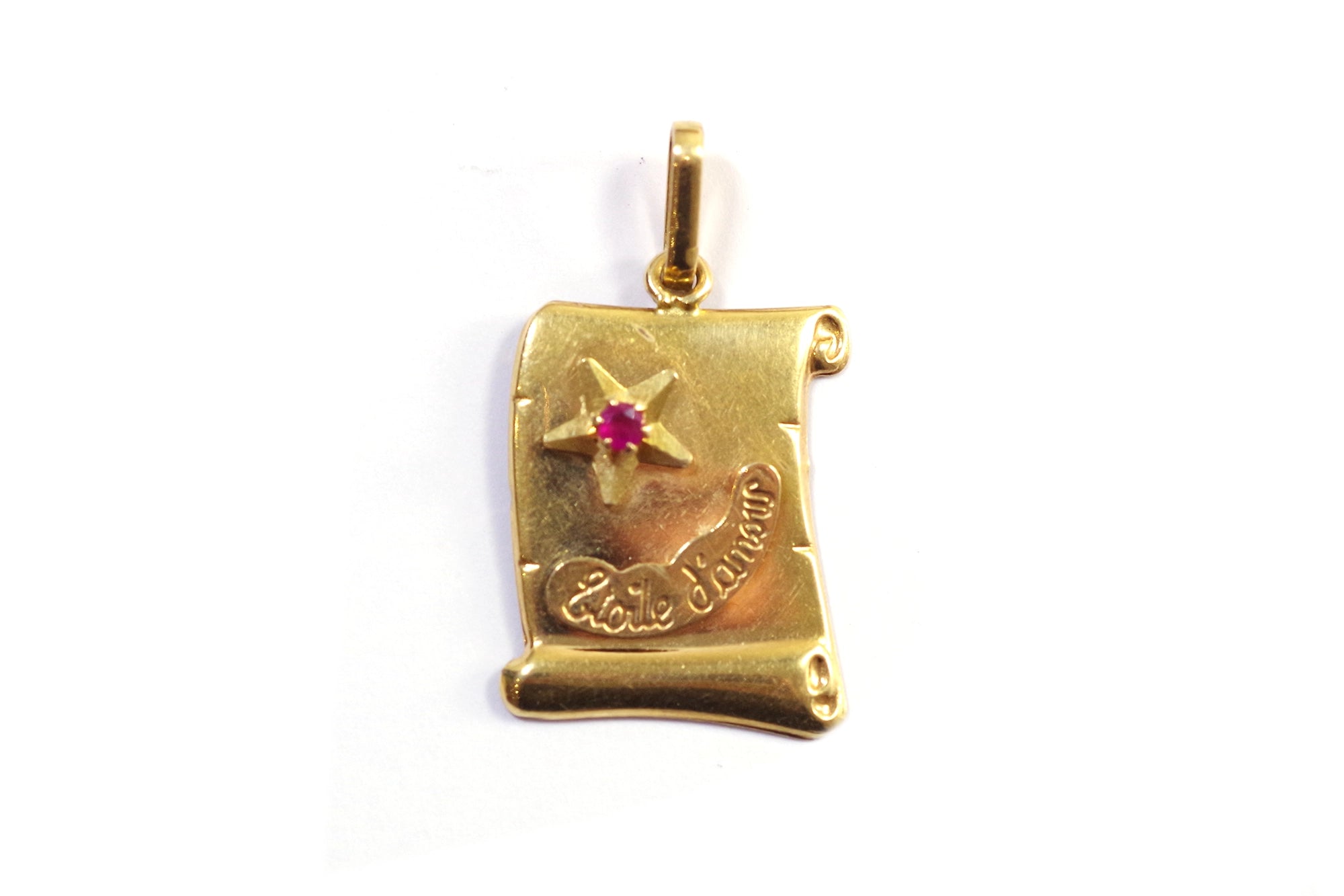 Star of love gold pendant