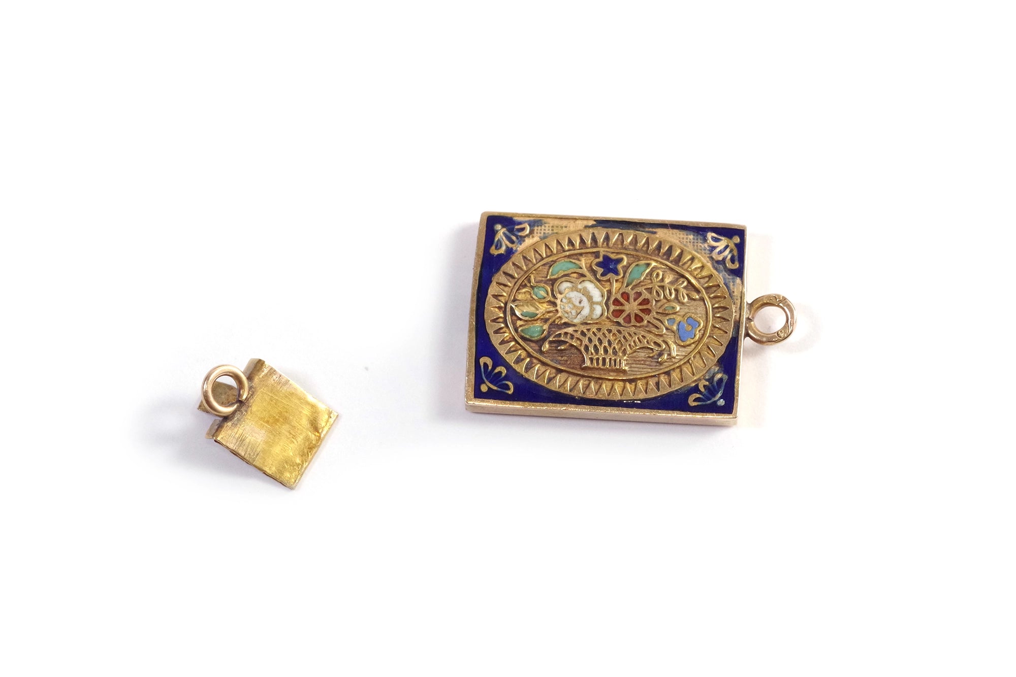 victorian flat french clasp in gold