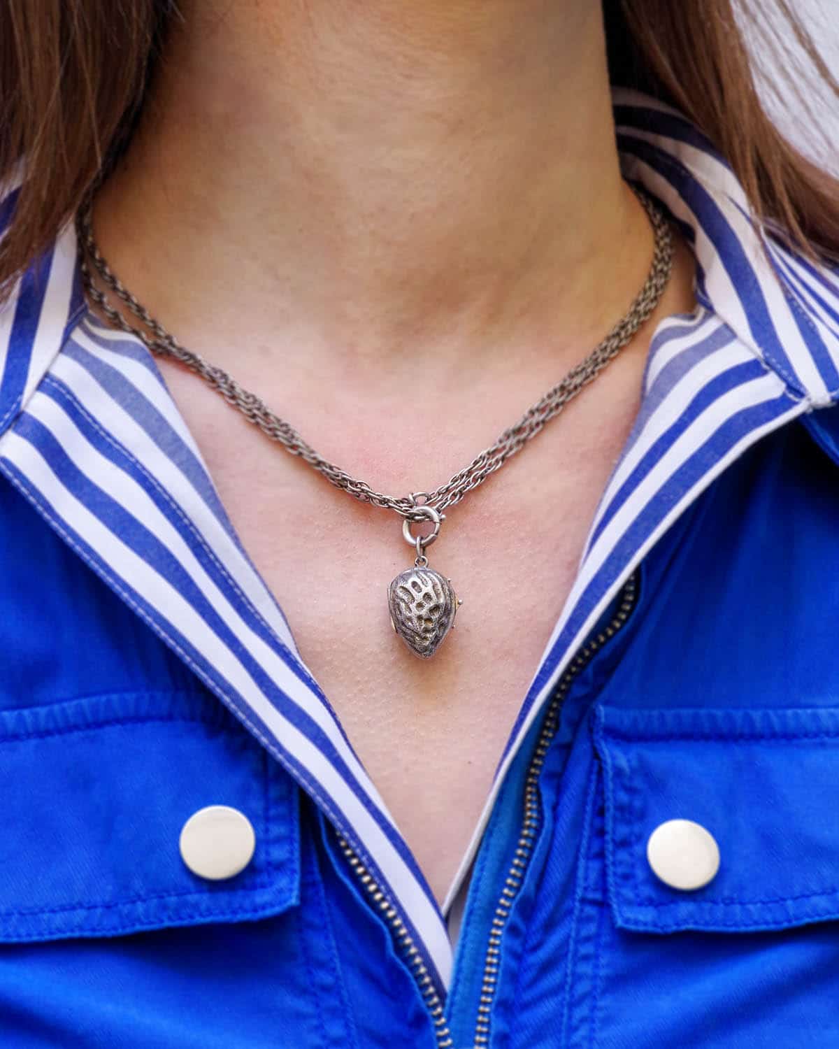 Médaillon secret en argent