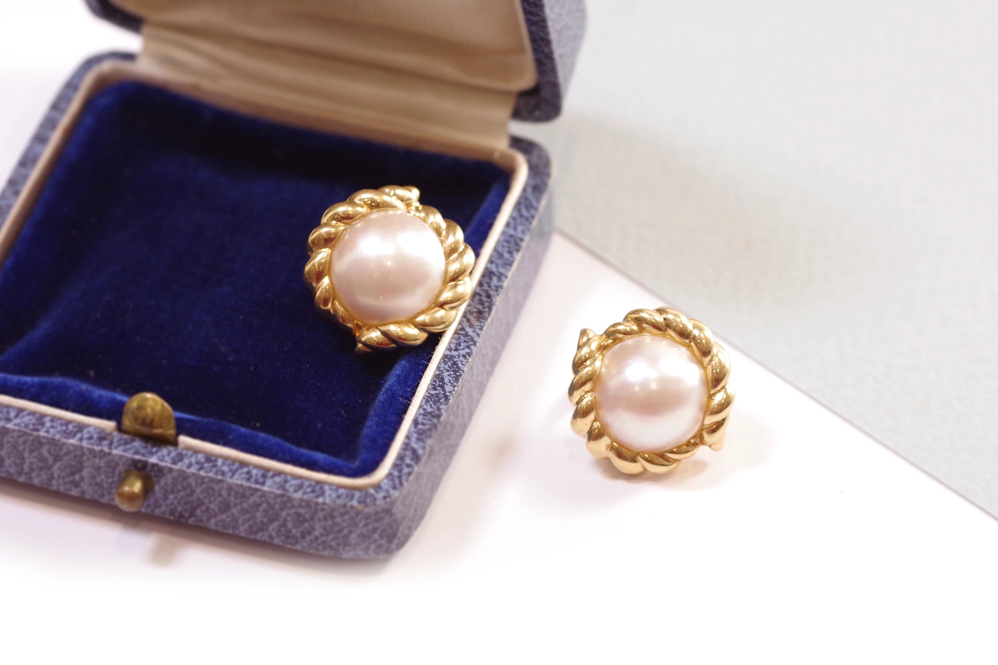 pearl gold clip earrings