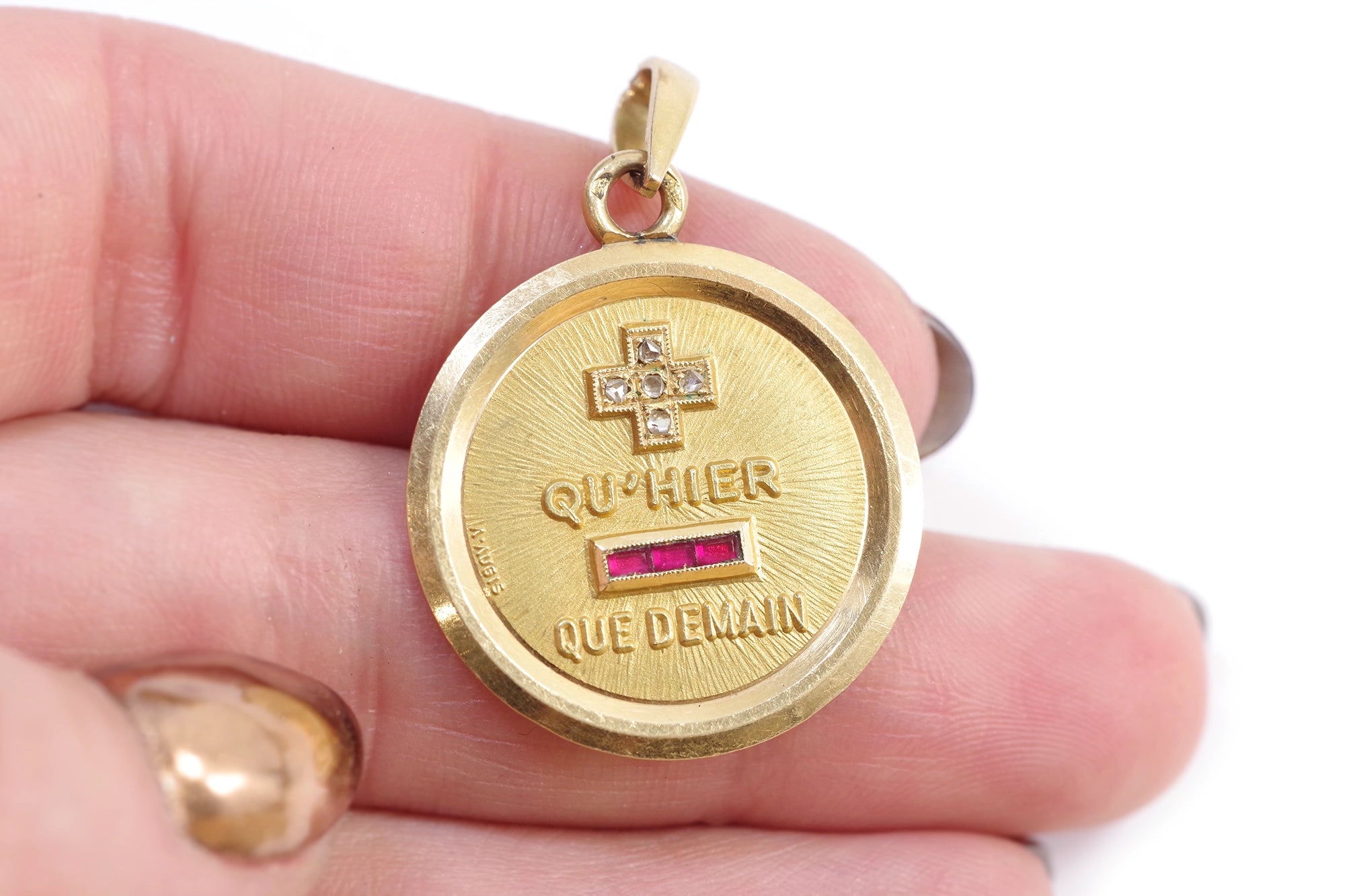 pre-owned love medal in gold