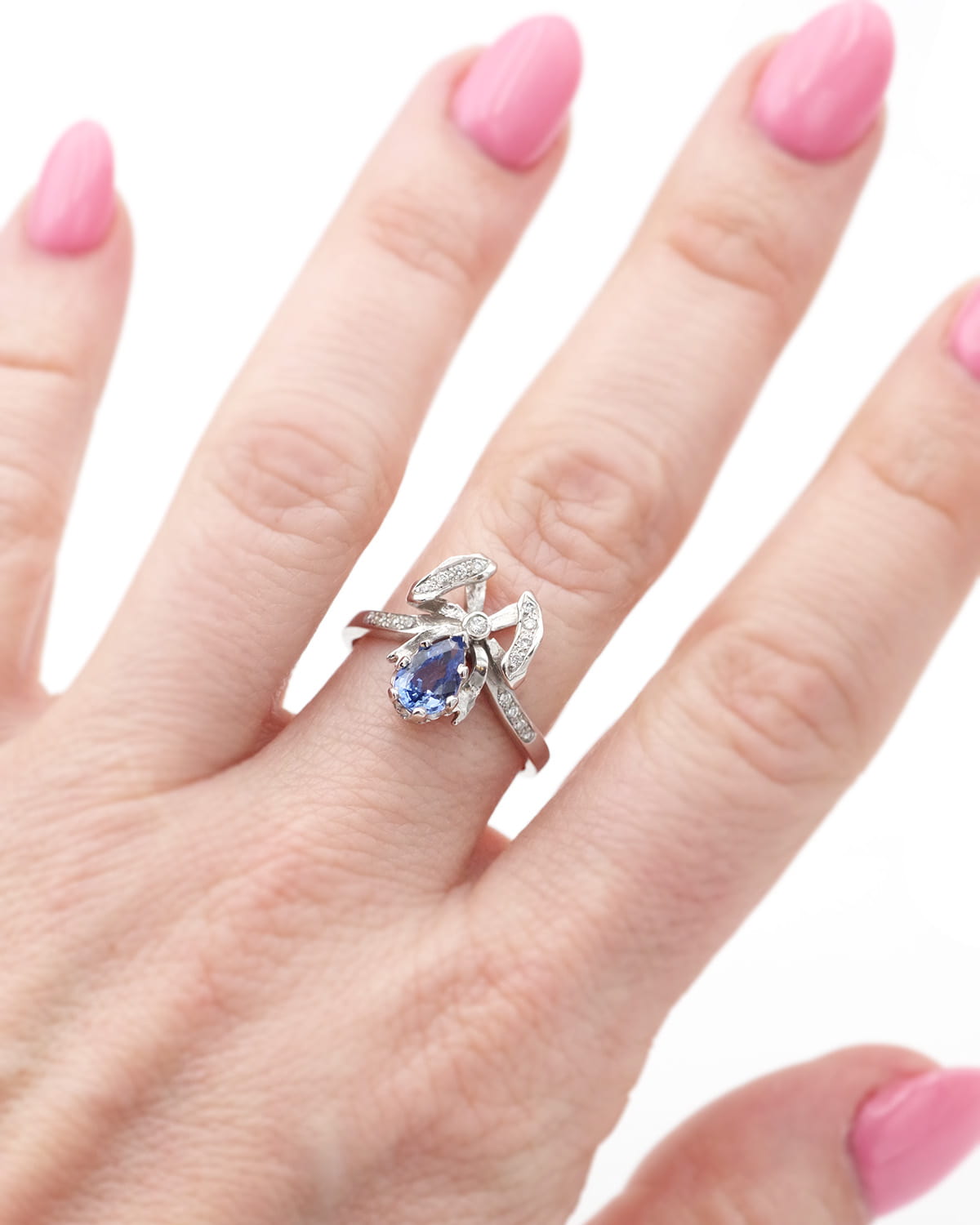 Pear-cut sapphire bow ring