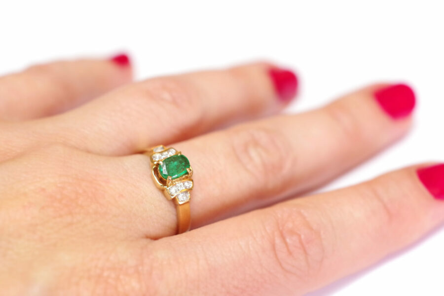 vintage emerald diamond ring in gold