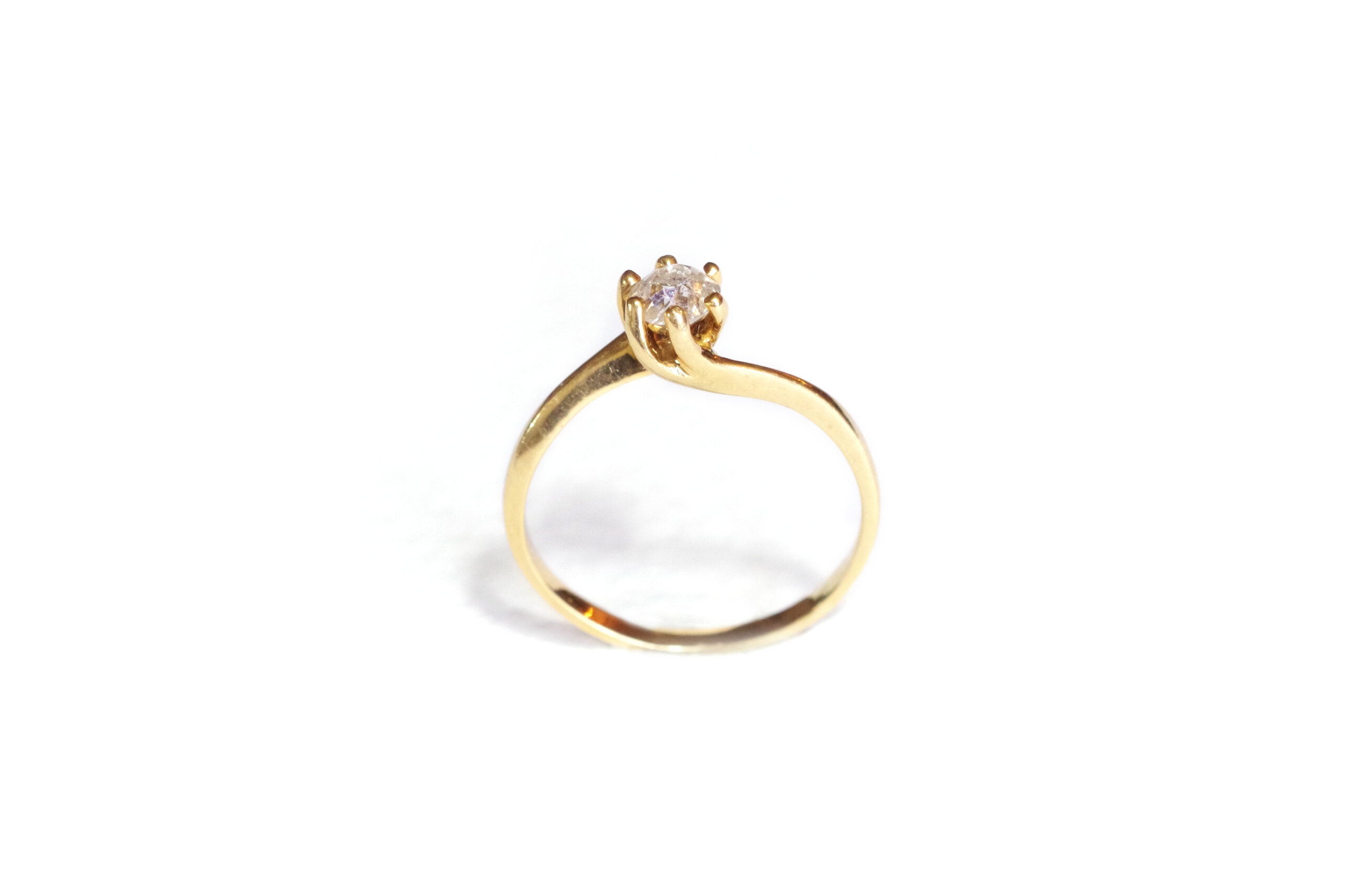Solitaire Ring | Brilliant Cut Gold & Diamond Jewellery in Chennai, India