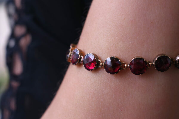 Perpignan garnet pink gold bracelet