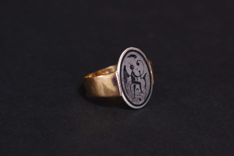 devil smoking ring in silver and gold