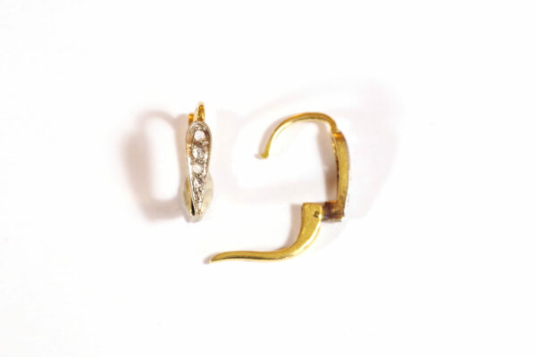 boucles d'oreille en or blanc 18k diamant