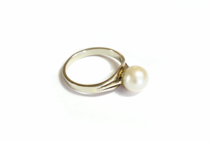 Bague Art Deco perle de culture en or blanc 18k