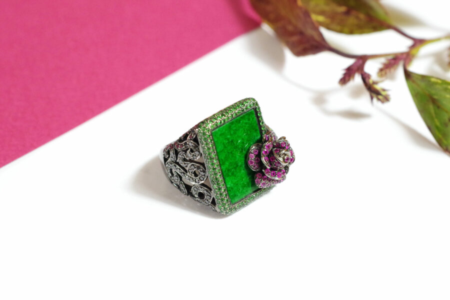 cocktail flower ring from Wendy yue with a plate jade diamonds and rubies
