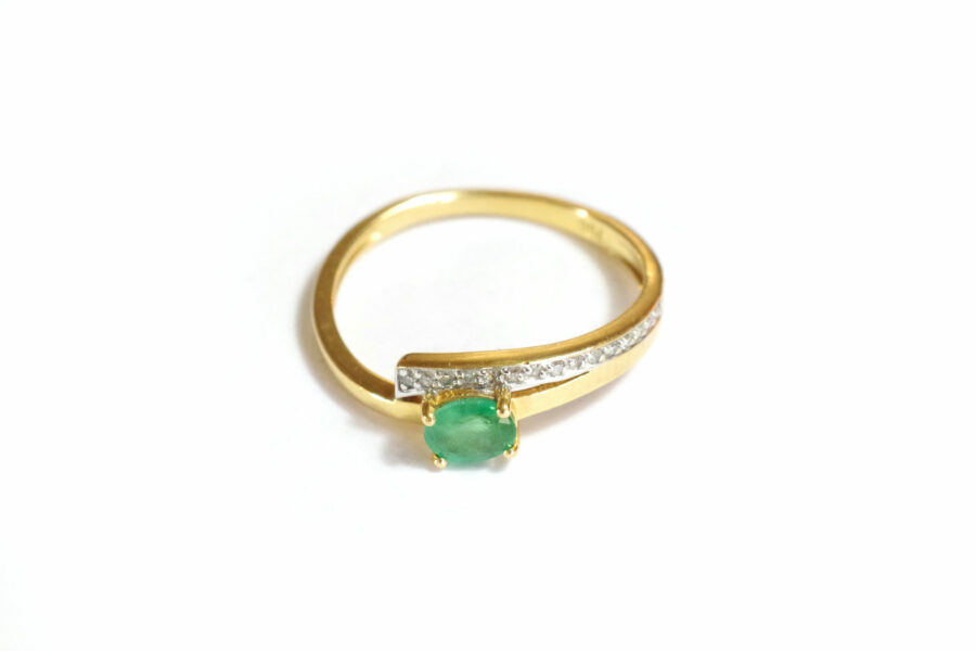 second hand jewelry emerald diamond ring