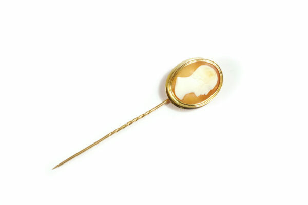 antique cameo tie pin in gold