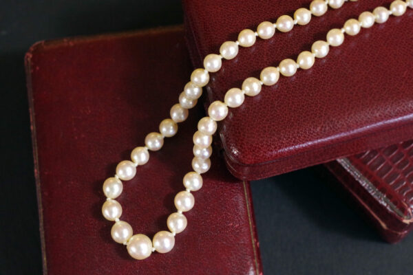 collier de perles anniversaire