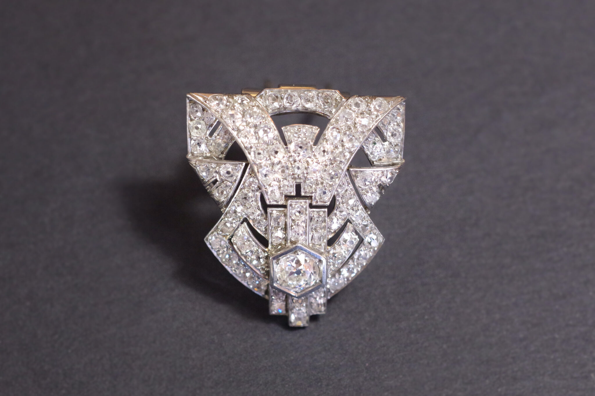 Diamond Art Deco clip – Maison Mohs