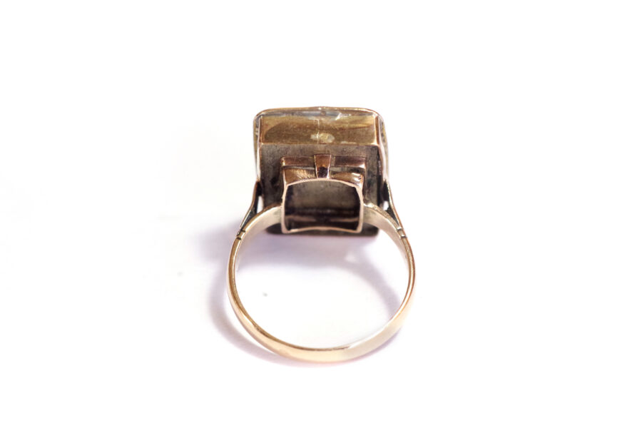 victorian dog portrait miniature ring in gold