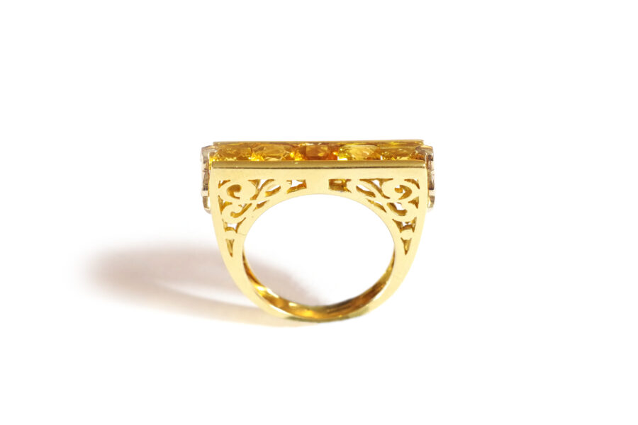 zoccai citrine cocktail ring 18k gold preowned jewellery