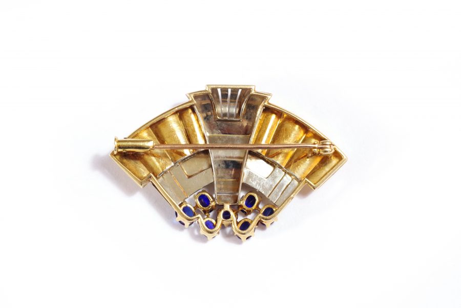 retro sapphire gold brooch