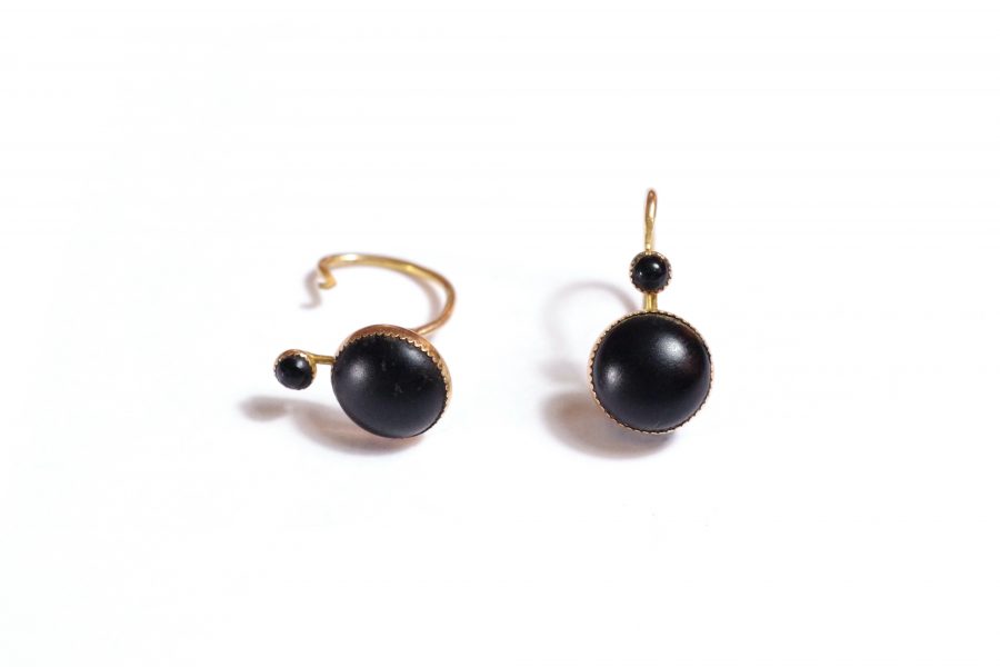 victorian mourning jet earrings in gold