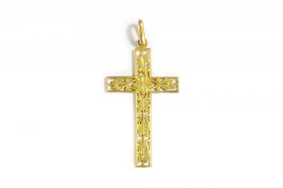 bijou religieux en or