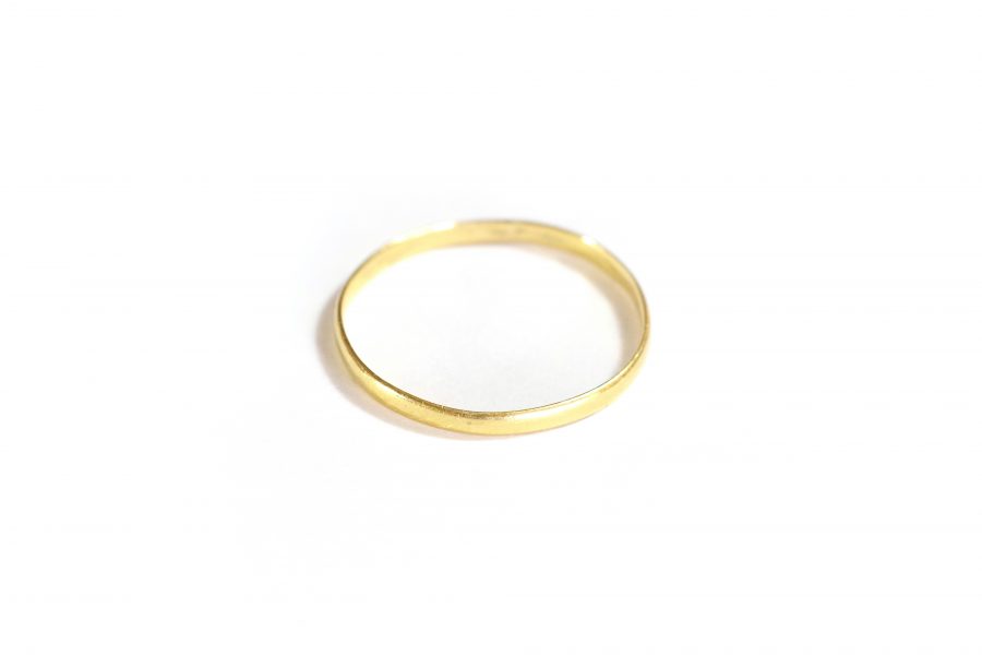 pre-owned gold wedding ring