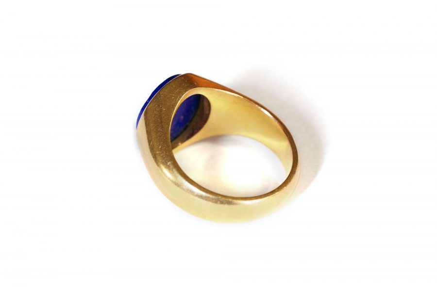 lapis lazuli signet ring in gold