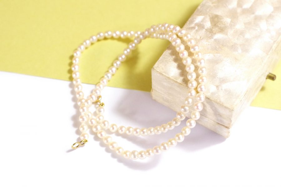 collier de perles blanches de culture