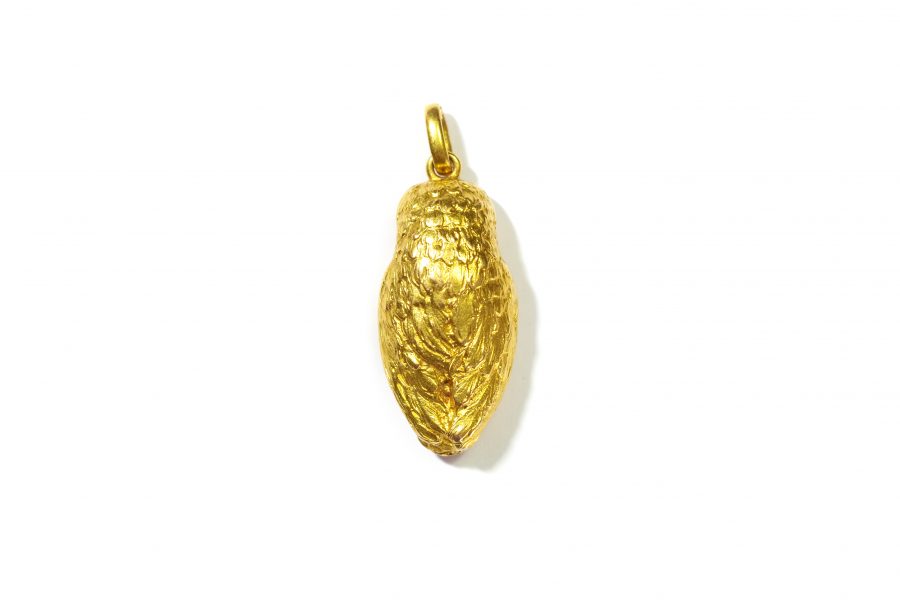 pre-owned solid gold owl pendant
