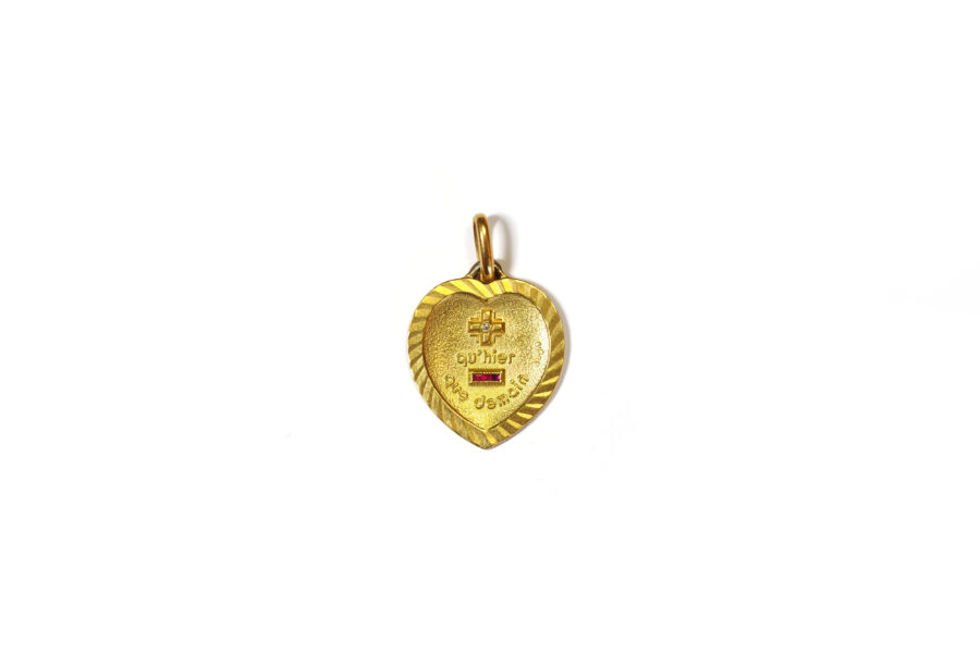 Heart shape aegis love medal