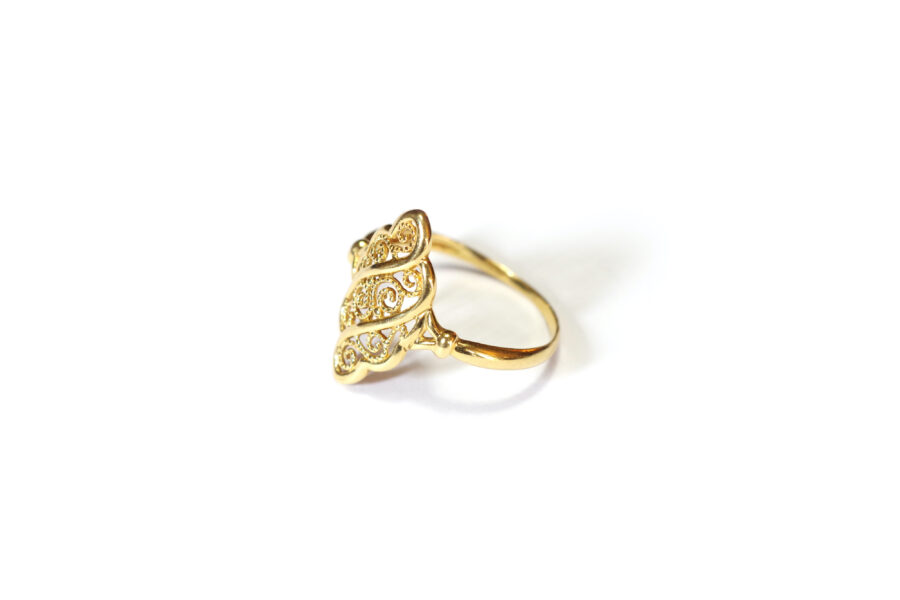 pre-owned Filigree Marquise ring