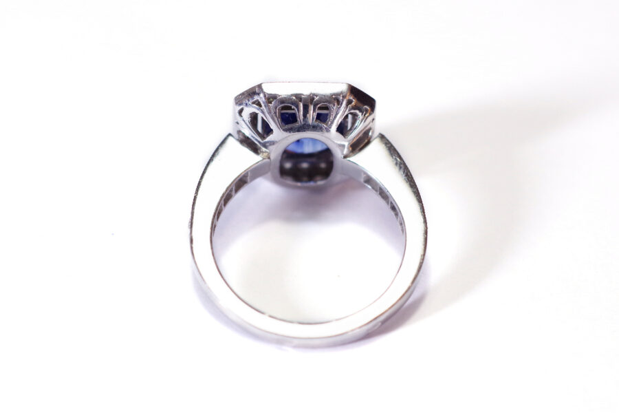 wedding sapphire ring in white gold